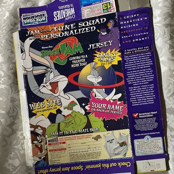 Antique Collectible Vintage Sports Michael Jordan Flattened Cereal Box. - Picture 4 of 6